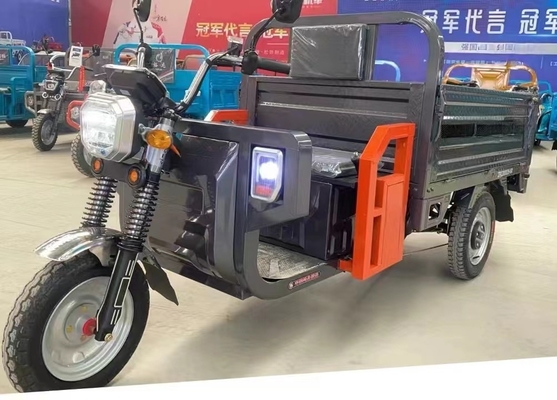 1000W Electric Tricycle for Freight Distribution and Express Delivery Large Capacity Closed Vehicle